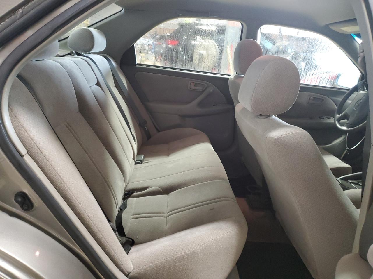 2000 Toyota Camry - Image 10