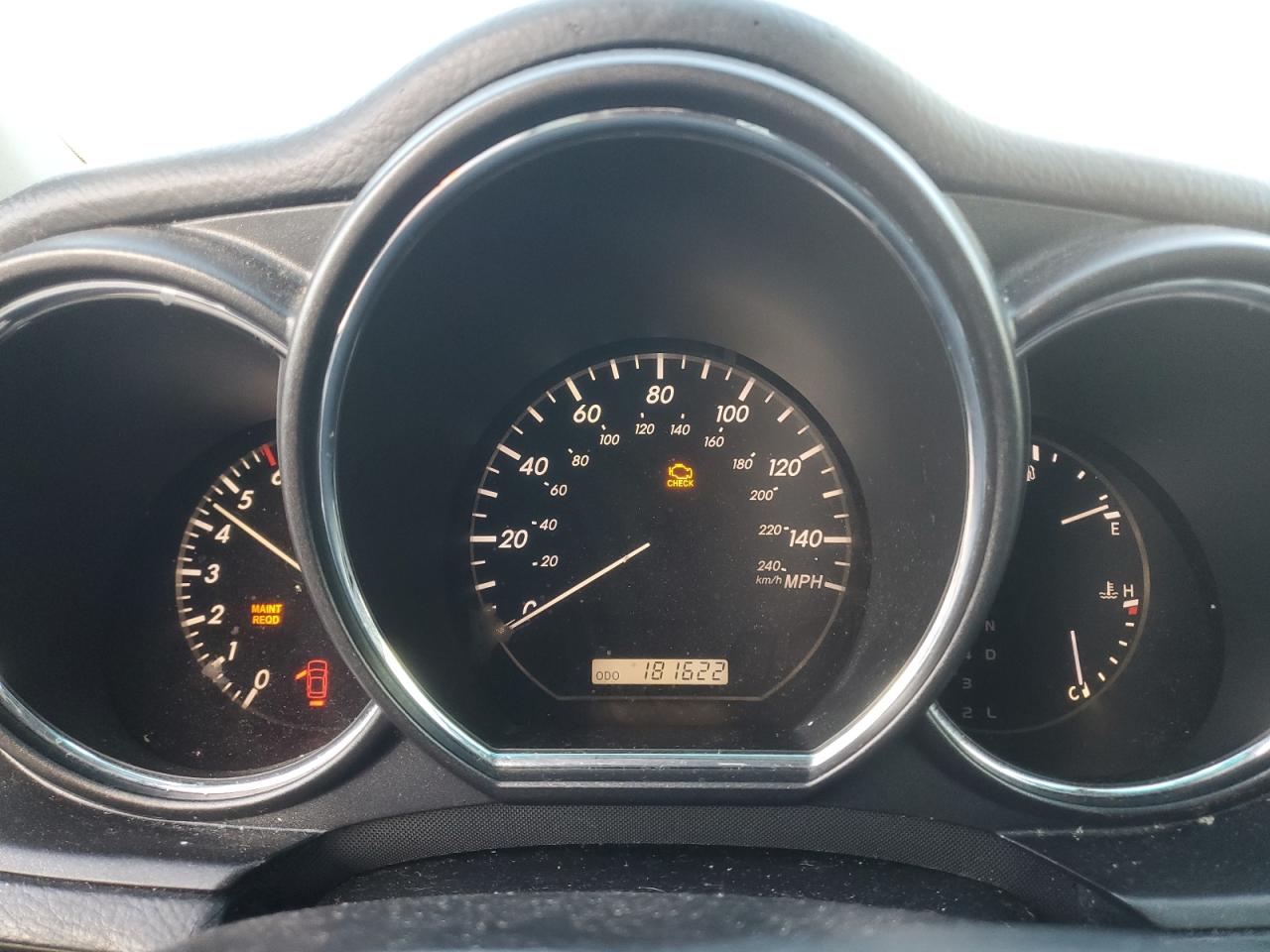 2005 Lexus RX - Image 9