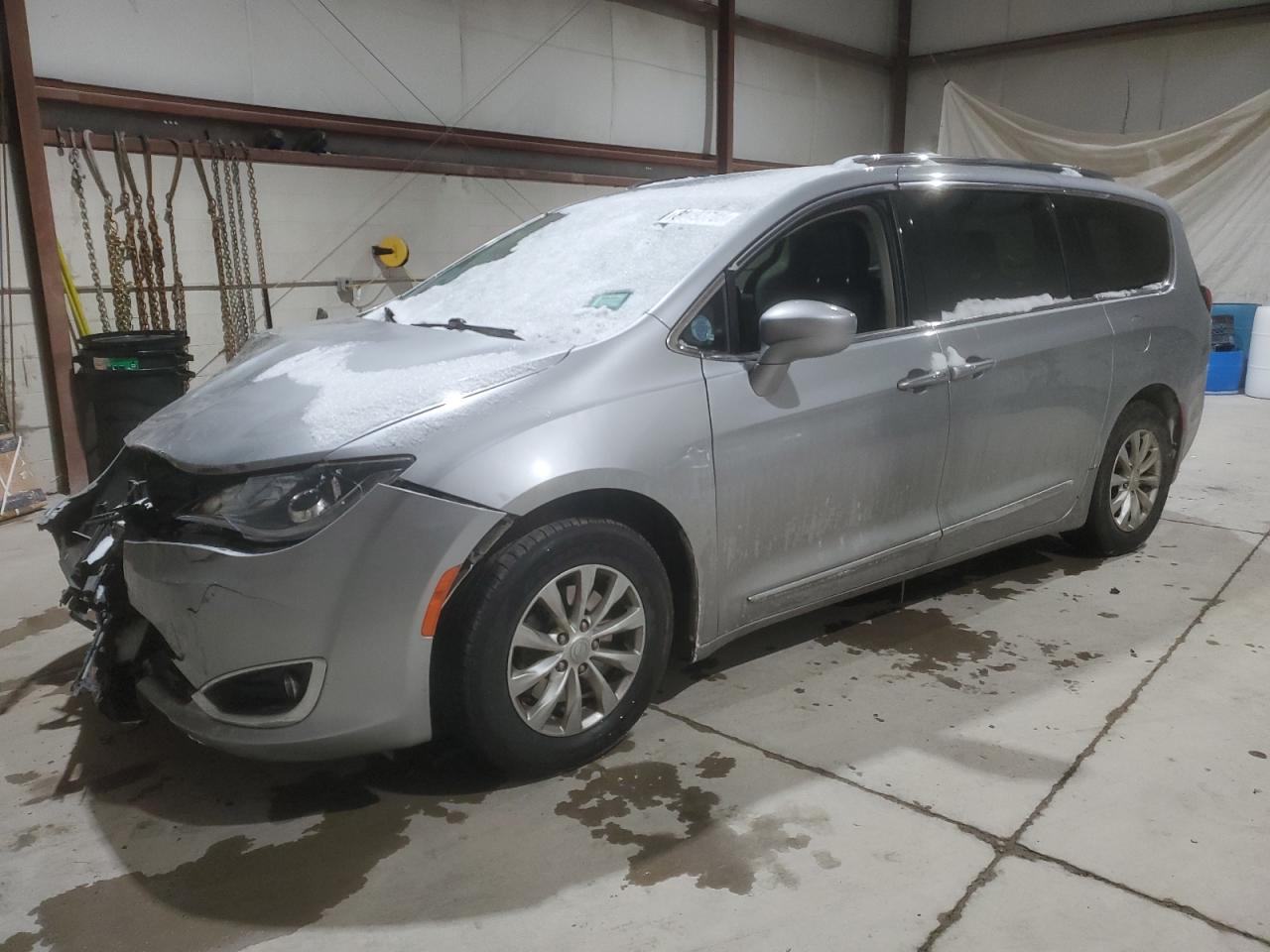 2019 Chrysler Pacifica - Image 1