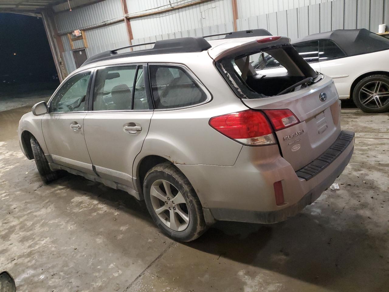 2014 Subaru Outback - Image 2