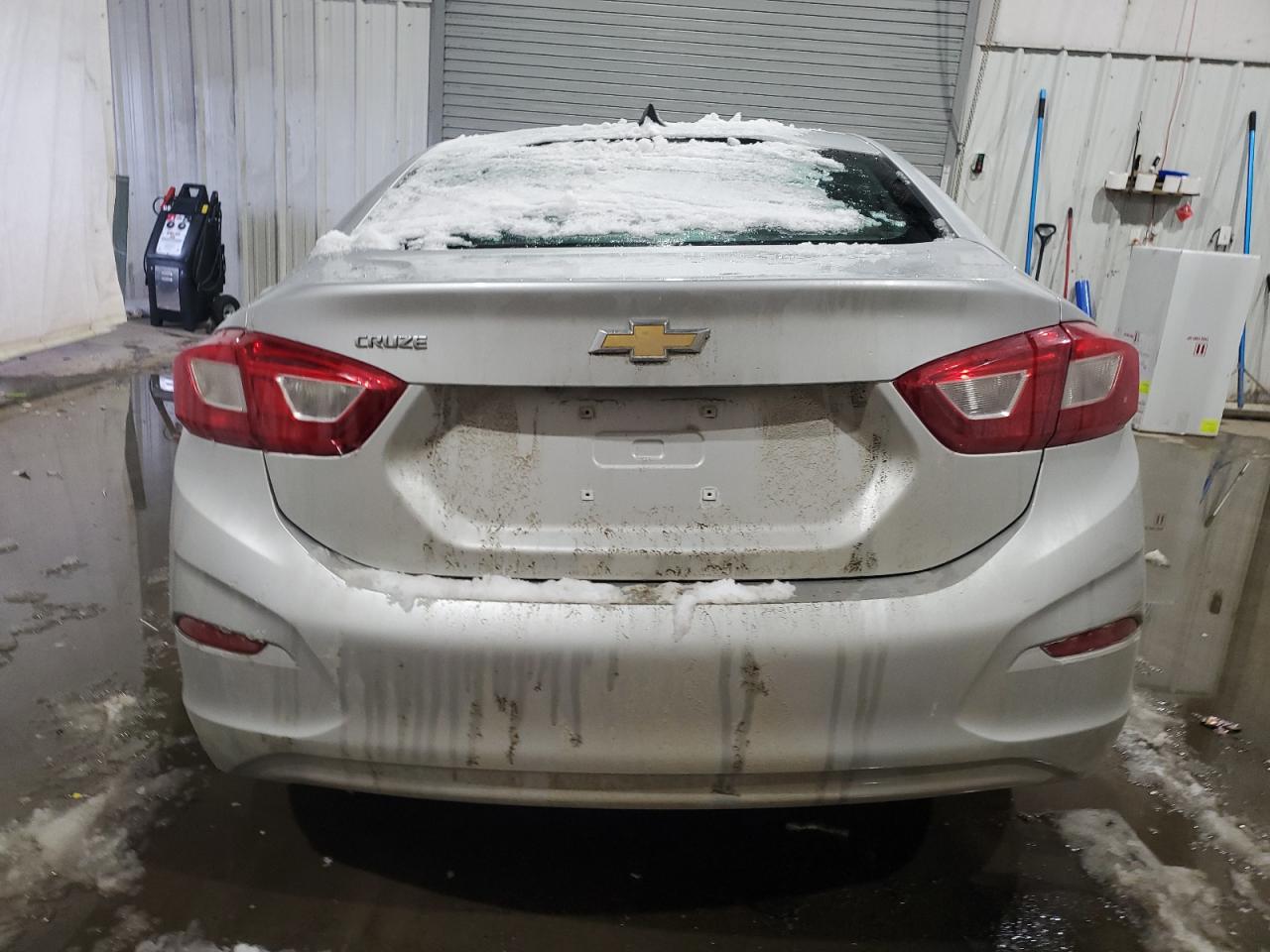 2017 Chevrolet Cruze - Image 6