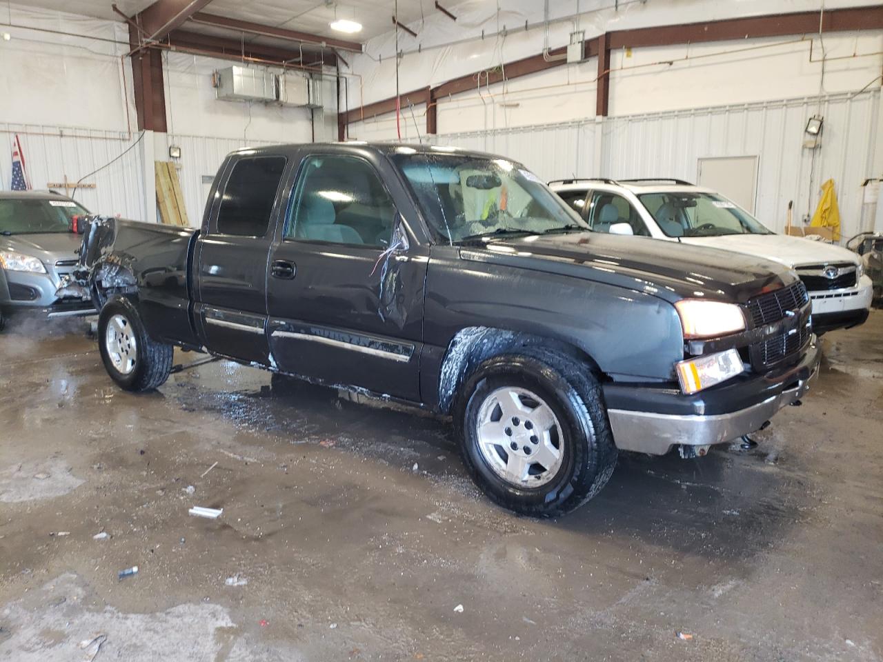 2003 Chevrolet Silverado - Image 4