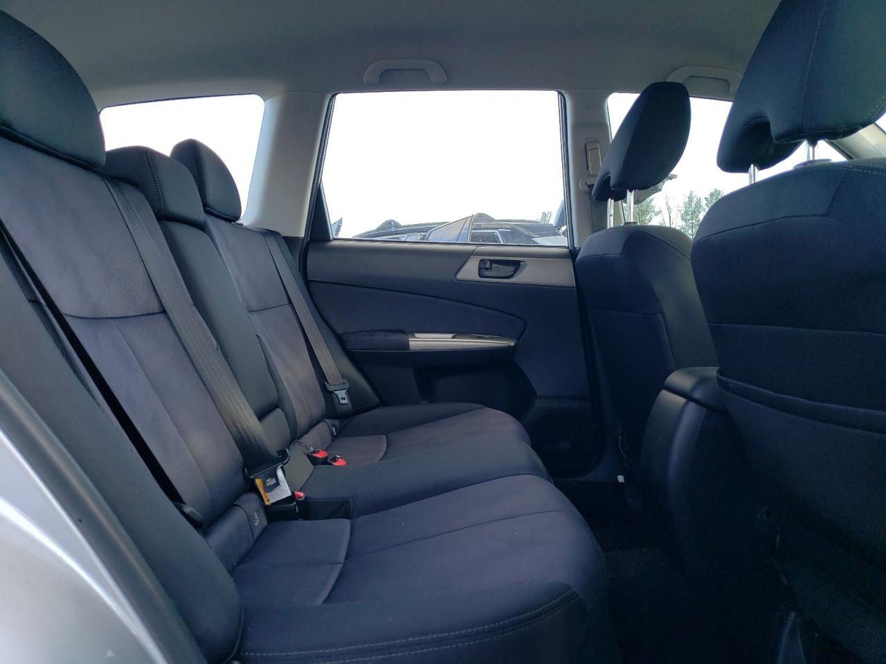 2010 Subaru Forester - Image 11