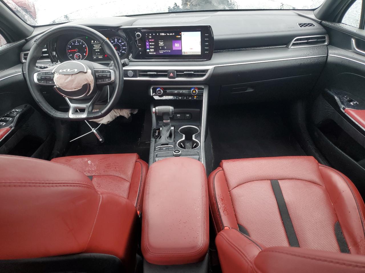 2023 Kia K5 - Image 8