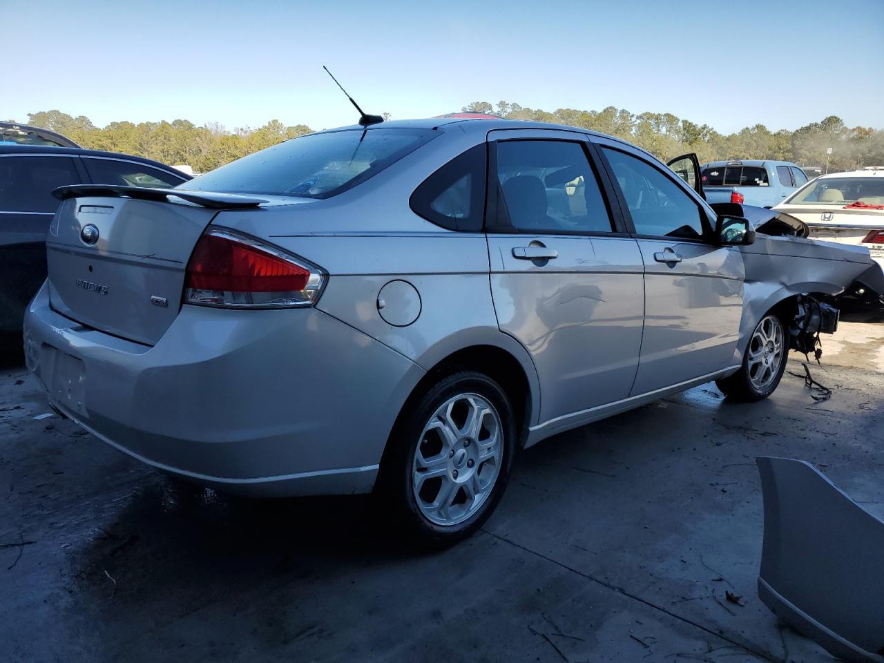 2009 Ford Focus - Image 3