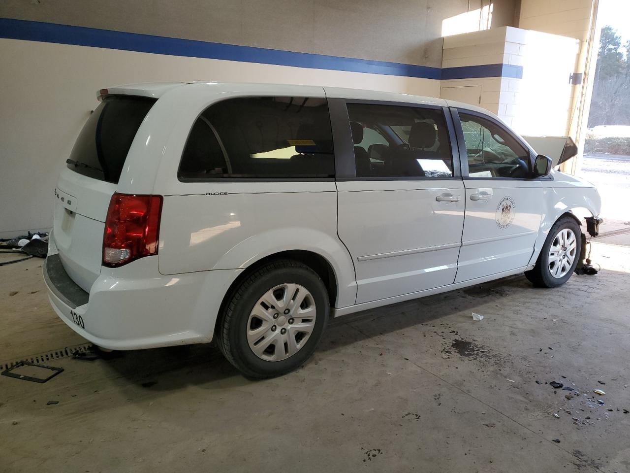 2016 Dodge Caravan - Image 3