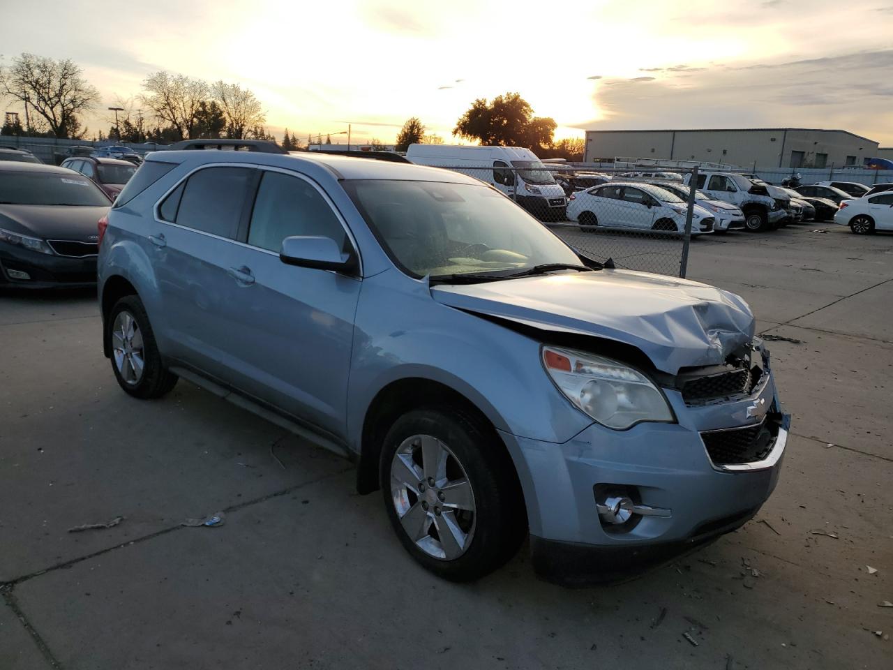 VIN 2GNALCEK8F6312551 2015 CHEVROLET EQUINOX no.4