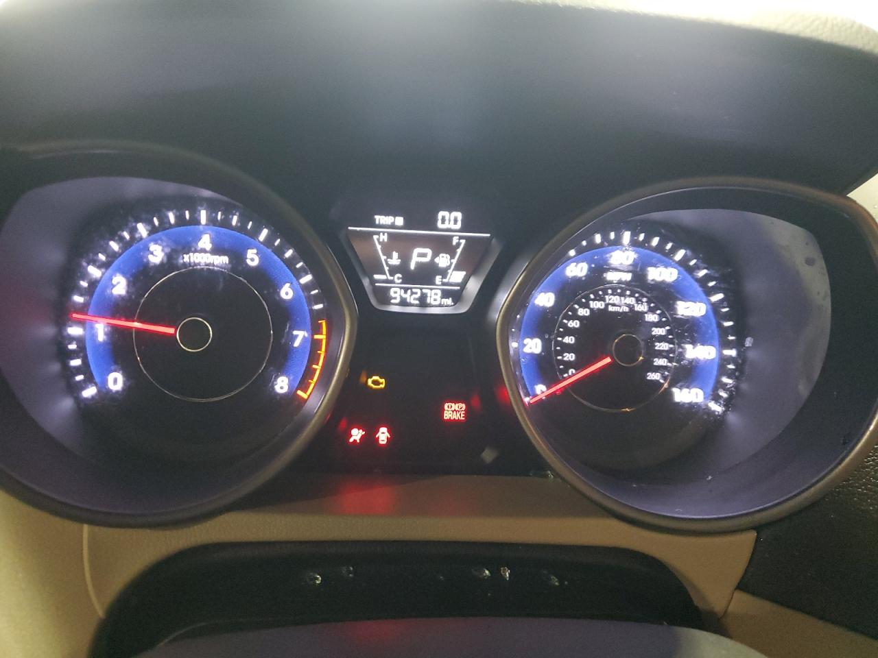 2016 Hyundai Elantra - Image 9