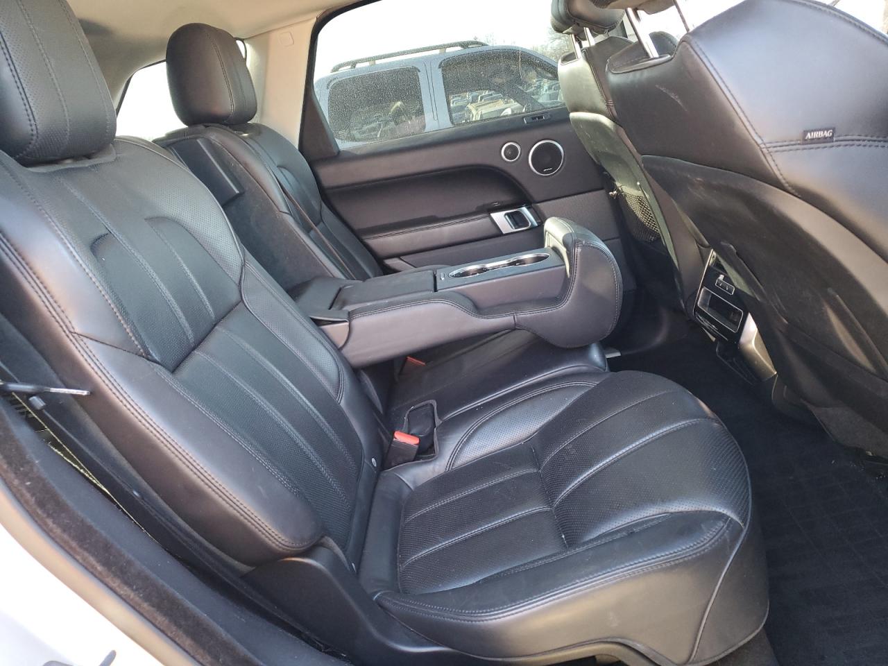 2016 Land Rover Range Rover - Image 10
