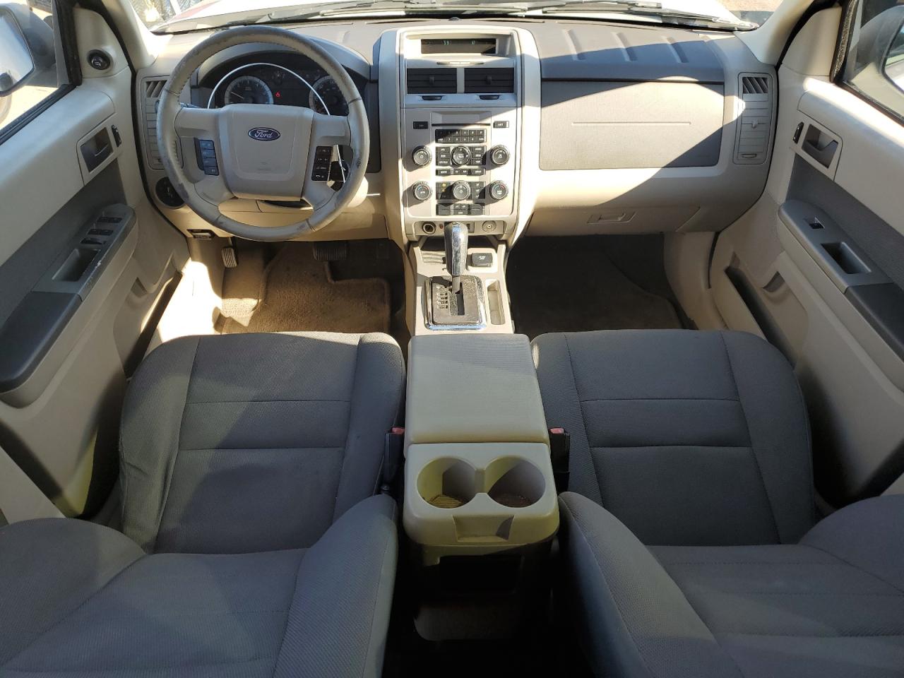 2009 Ford Escape - Image 8