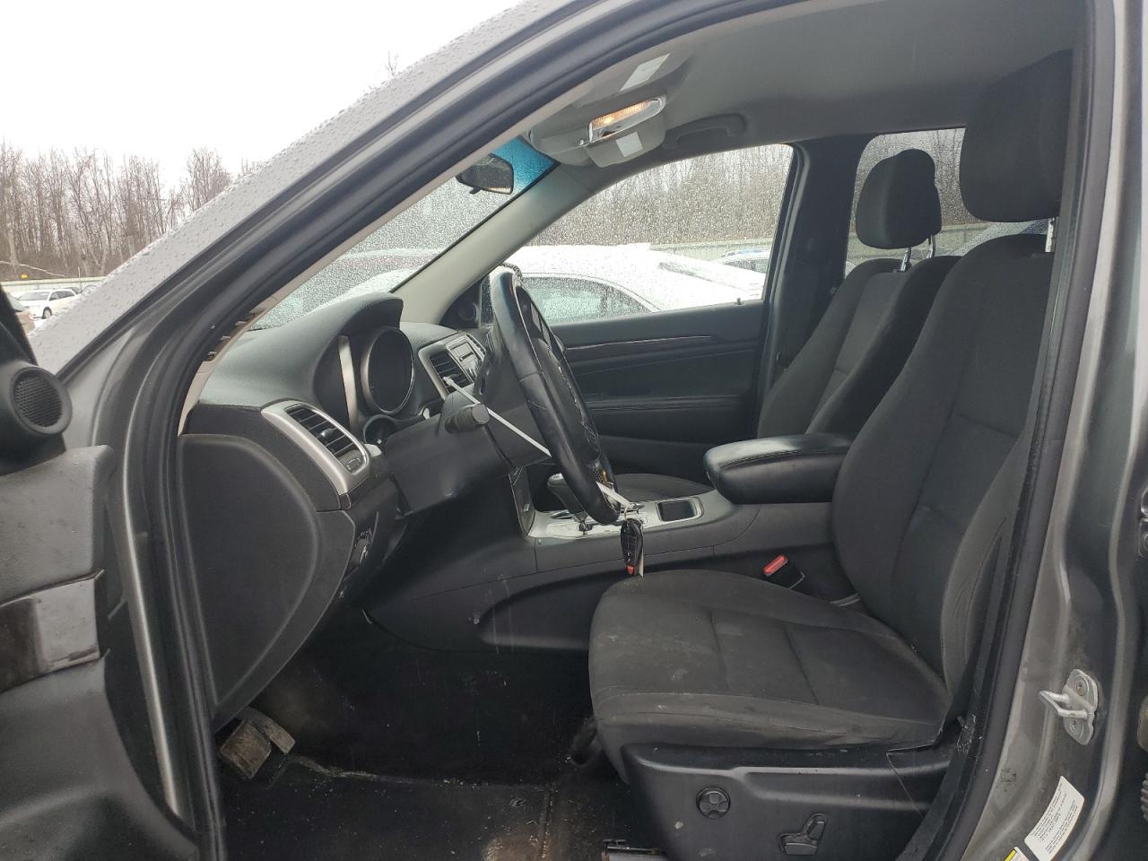 2012 Jeep Grand Cherokee - Image 7