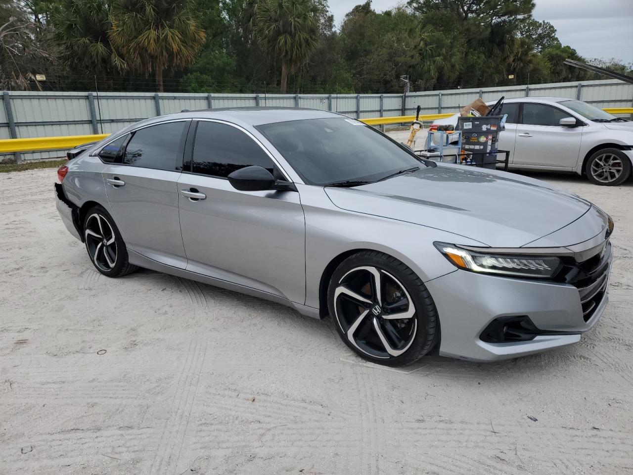 2022 Honda Accord - Image 4