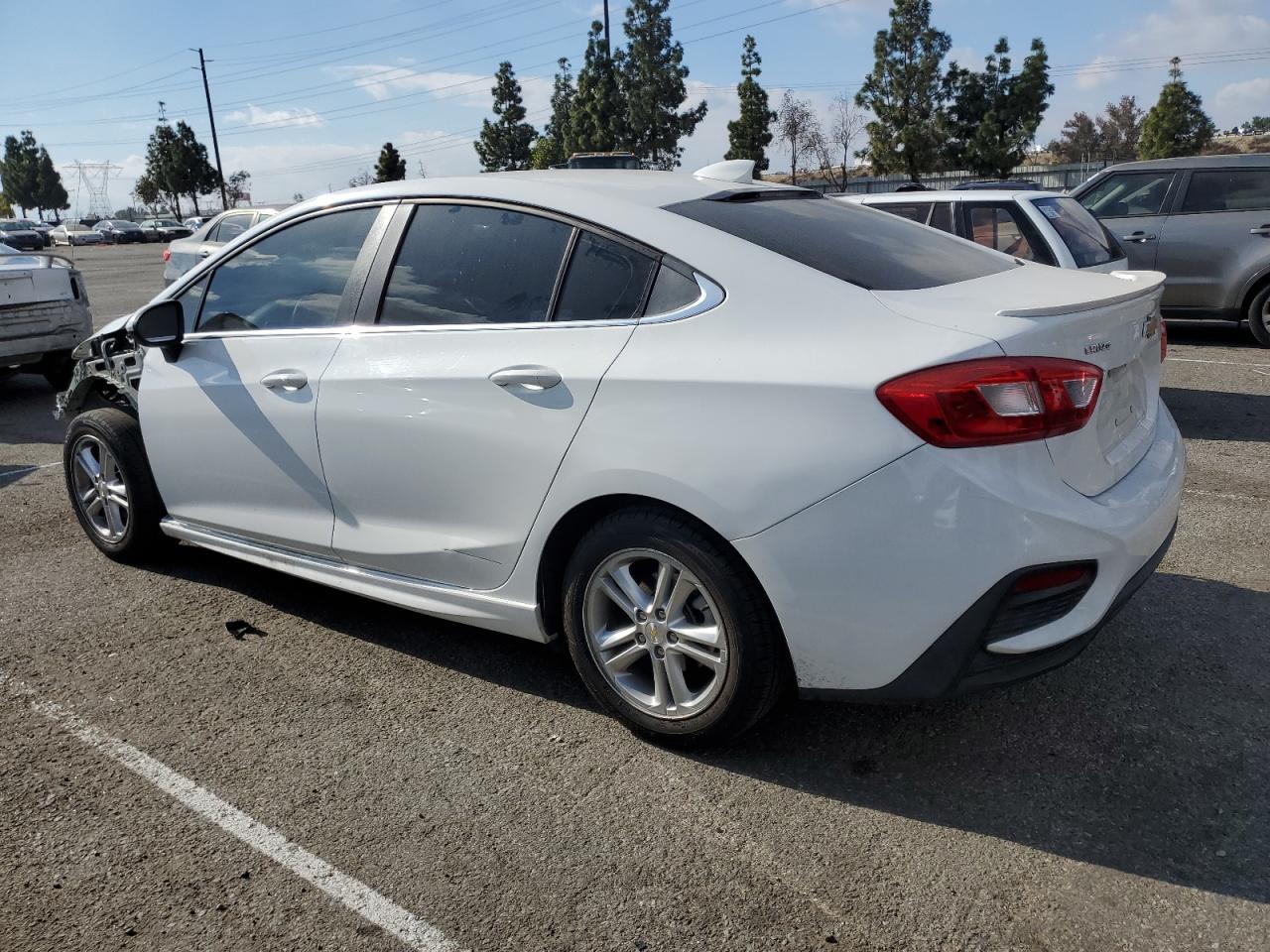 2017 Chevrolet Cruze - Image 2