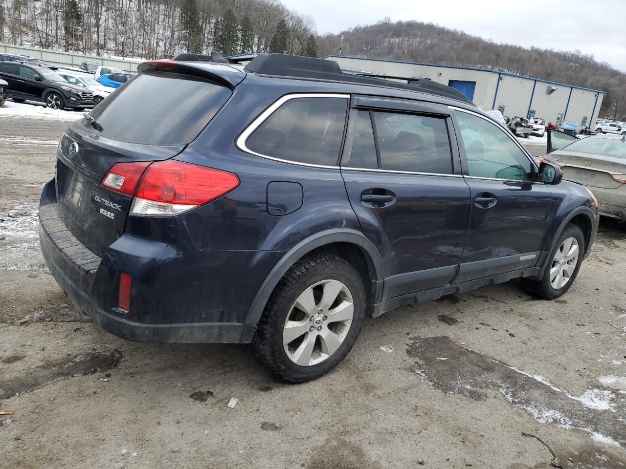 2012 Subaru Outback - Image 3