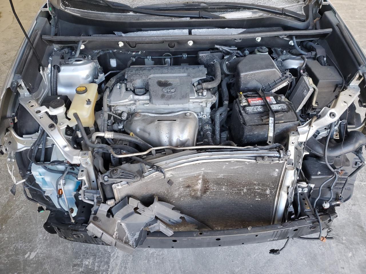 2013 Toyota RAV 4 - Image 12
