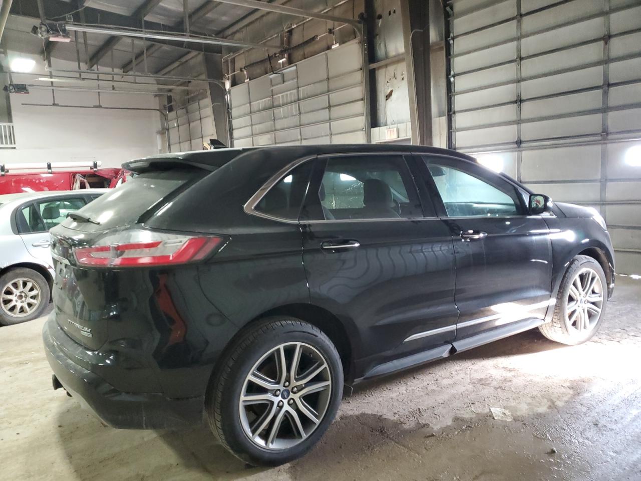 2019 Ford Edge - Image 3