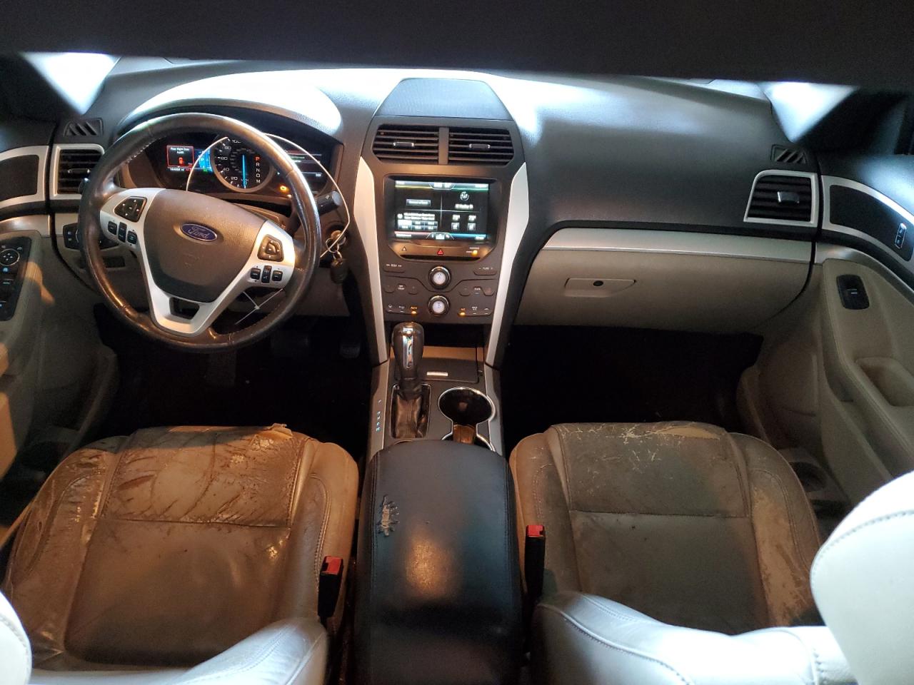 2015 Ford Explorer - Image 8