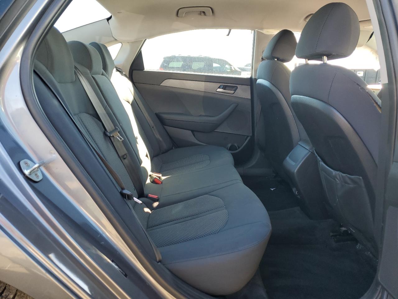 2018 Hyundai Sonata - Image 10