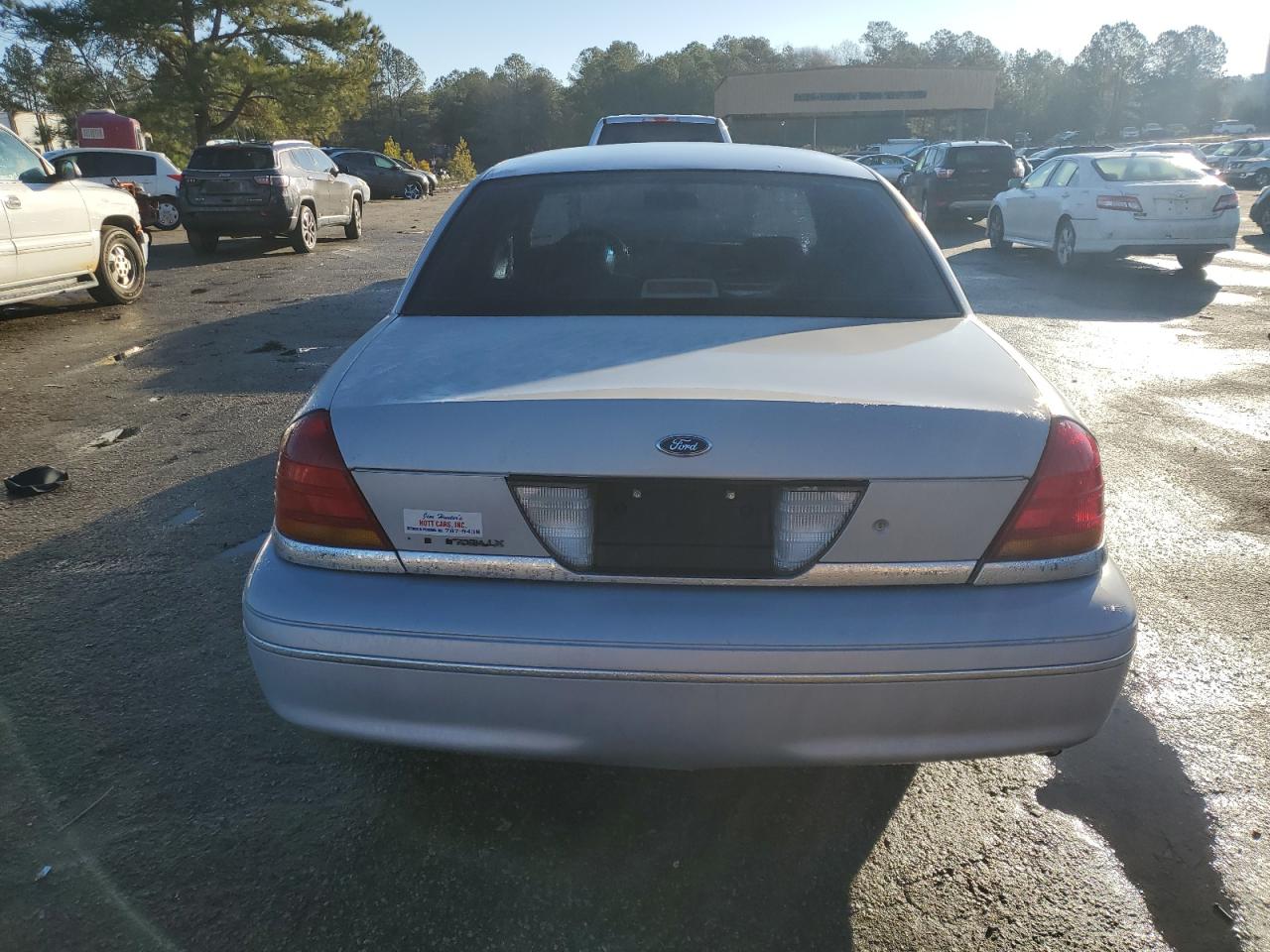 1999 Ford Crown Victoria - Image 6