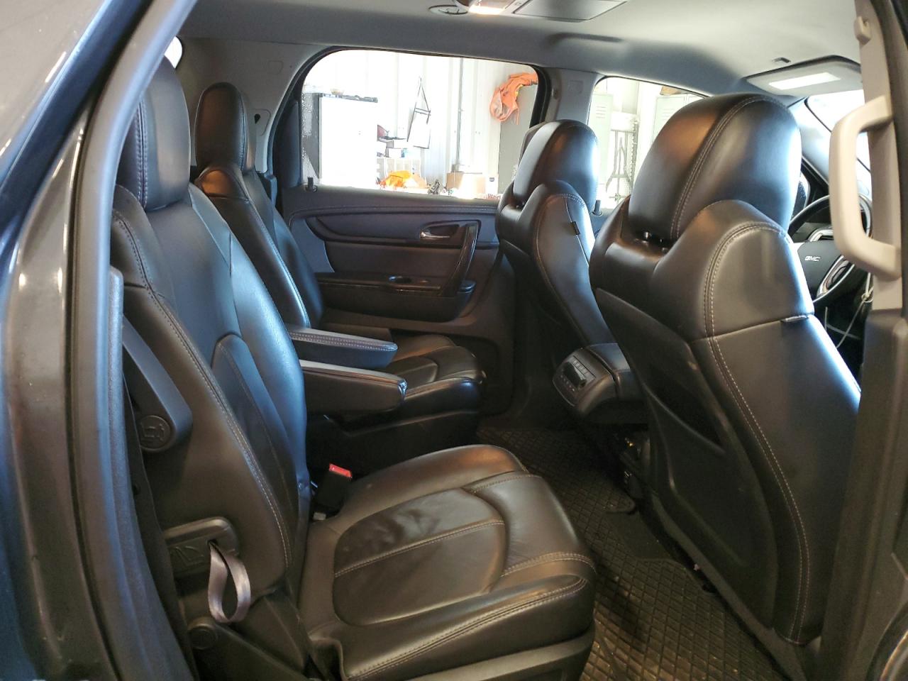 2014 GMC Acadia - Image 11