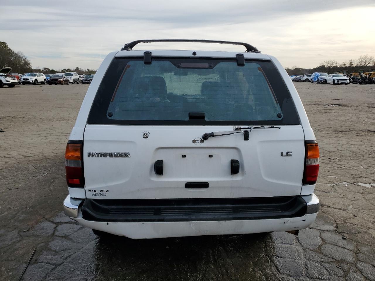 1998 Nissan Pathfinder - Image 6