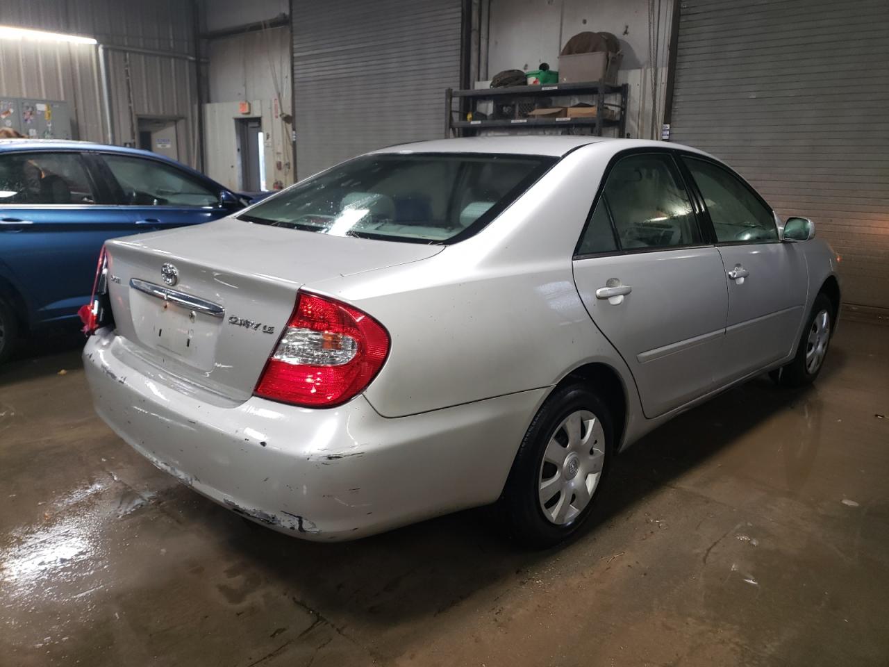2004 Toyota Camry - Image 3