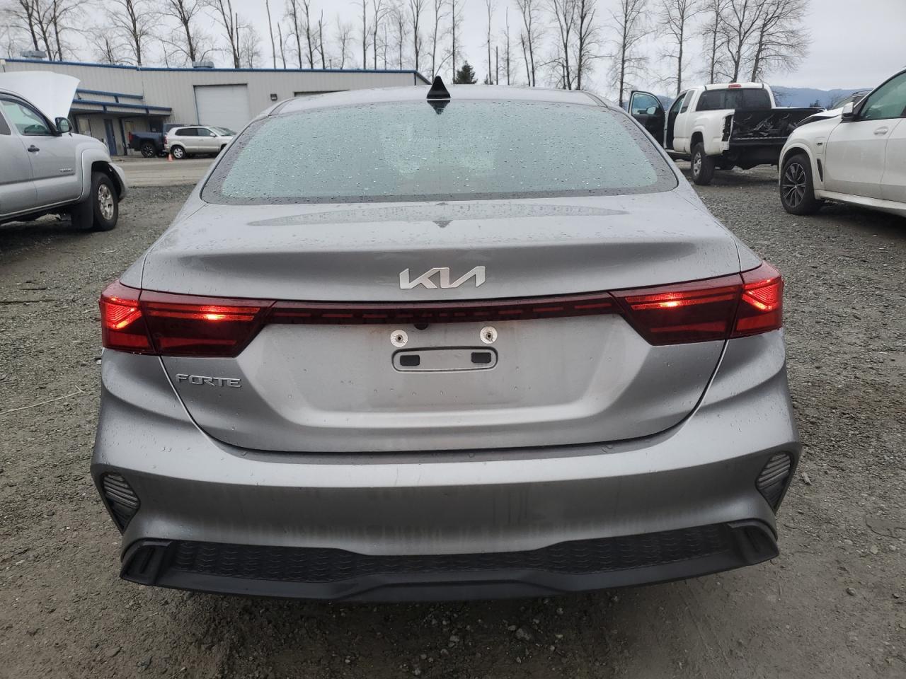 VIN 3KPF24AD6PE537051 2023 KIA FORTE no.6