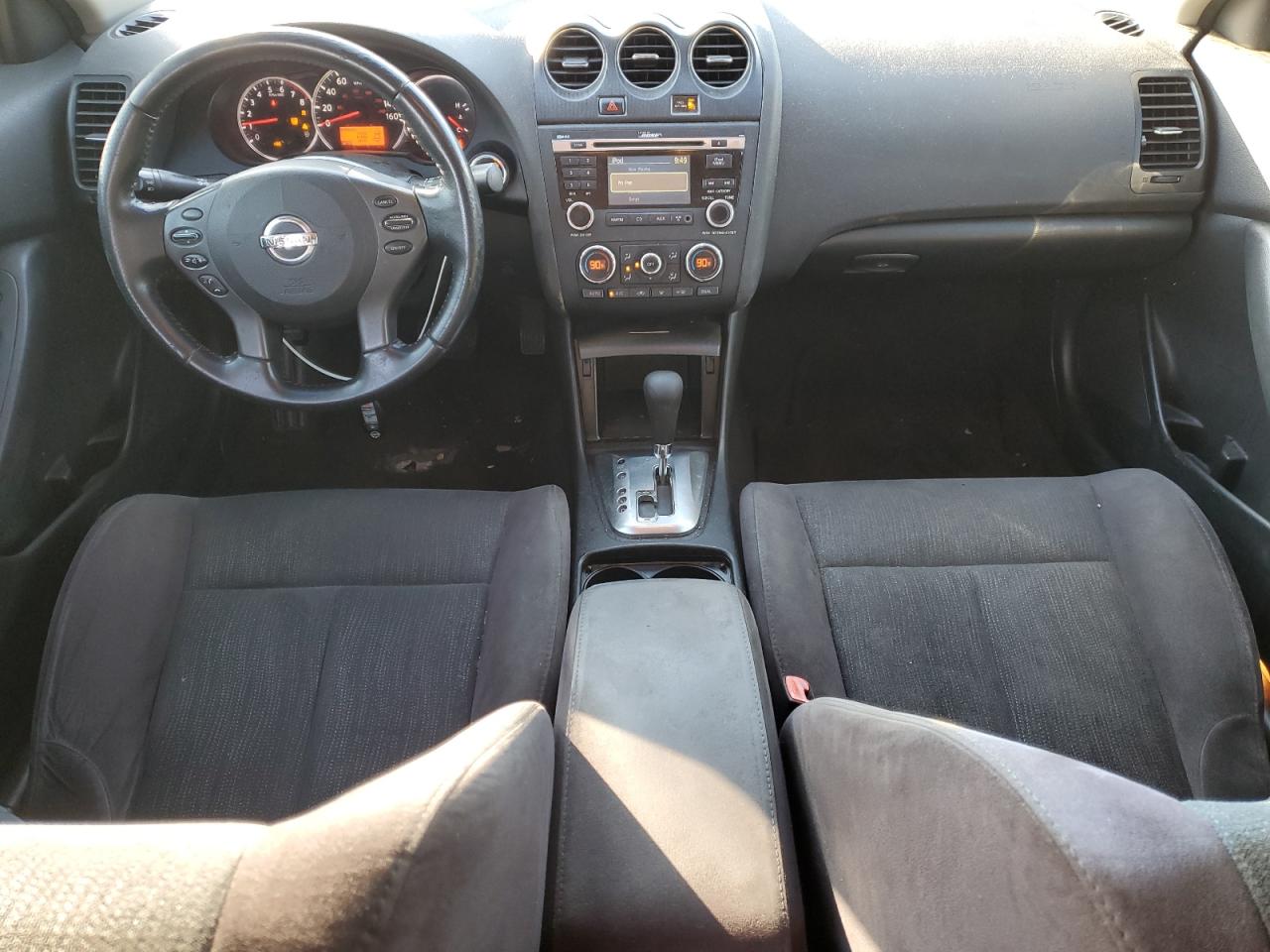 2011 Nissan Altima - Image 8