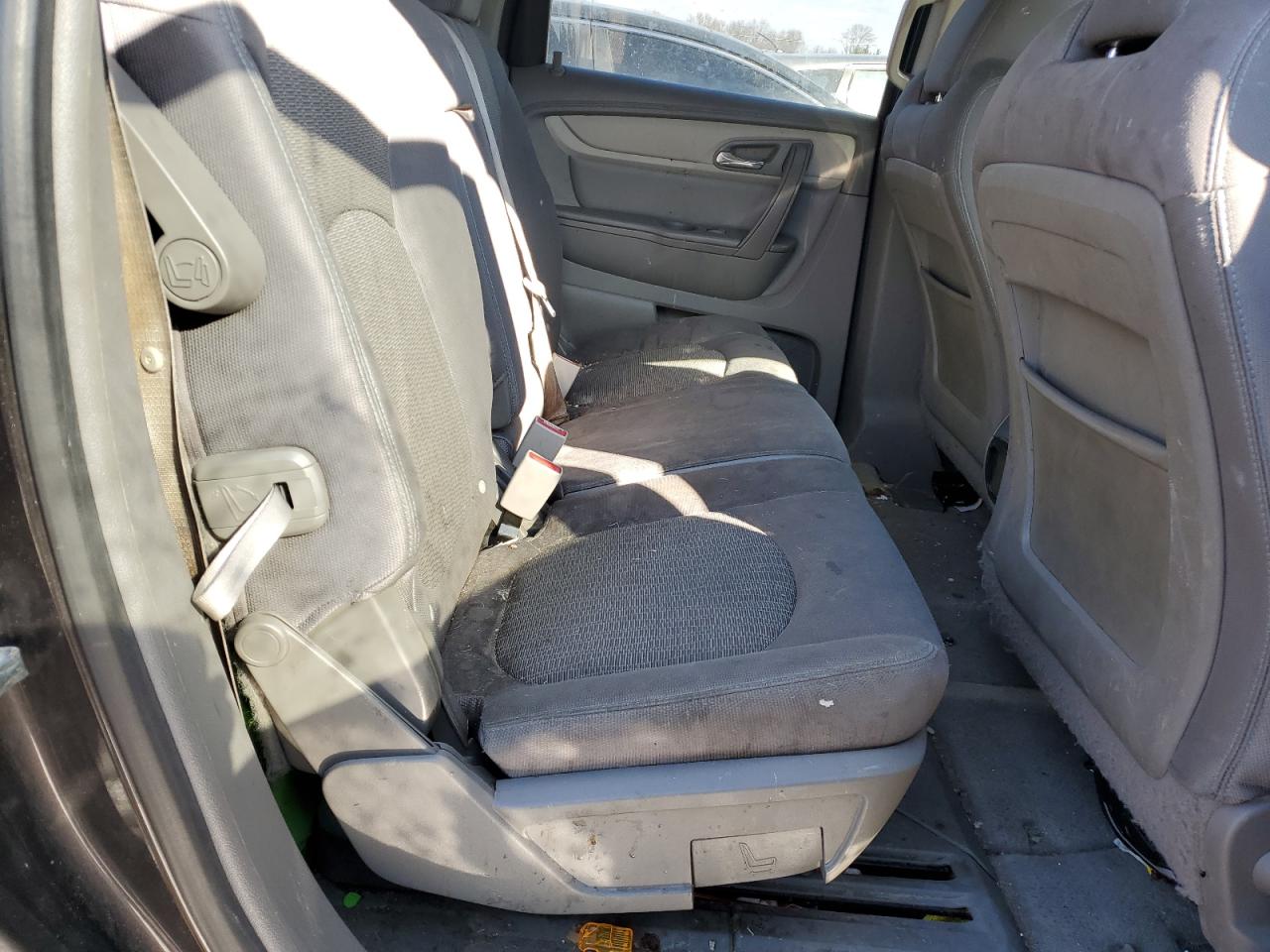 2015 Chevrolet Traverse - Image 11