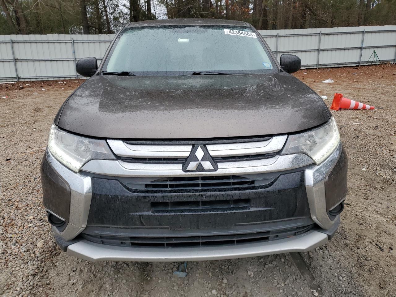 2018 Mitsubishi Outlander - Image 5