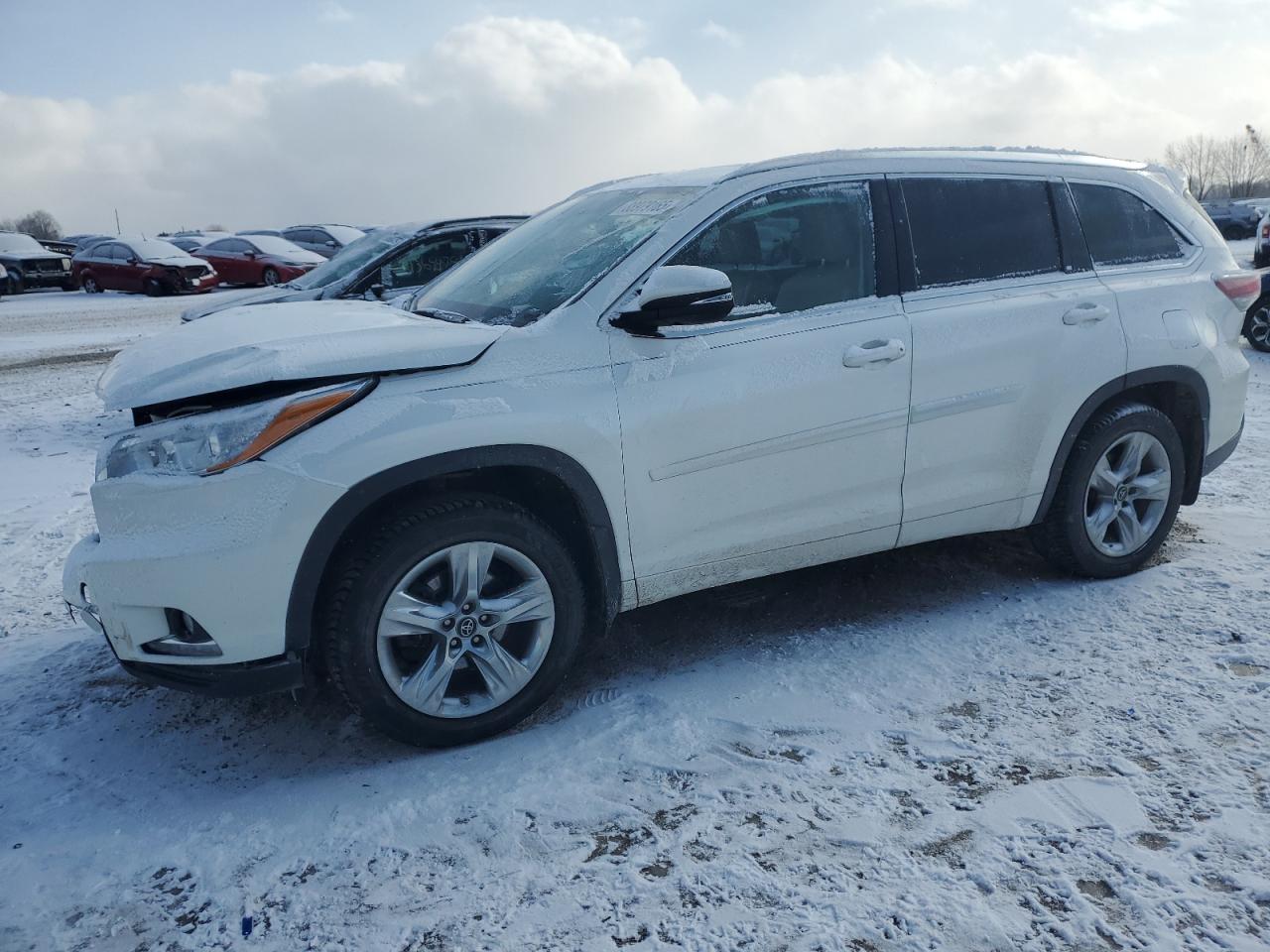 2016 Toyota Highlander - Image 1
