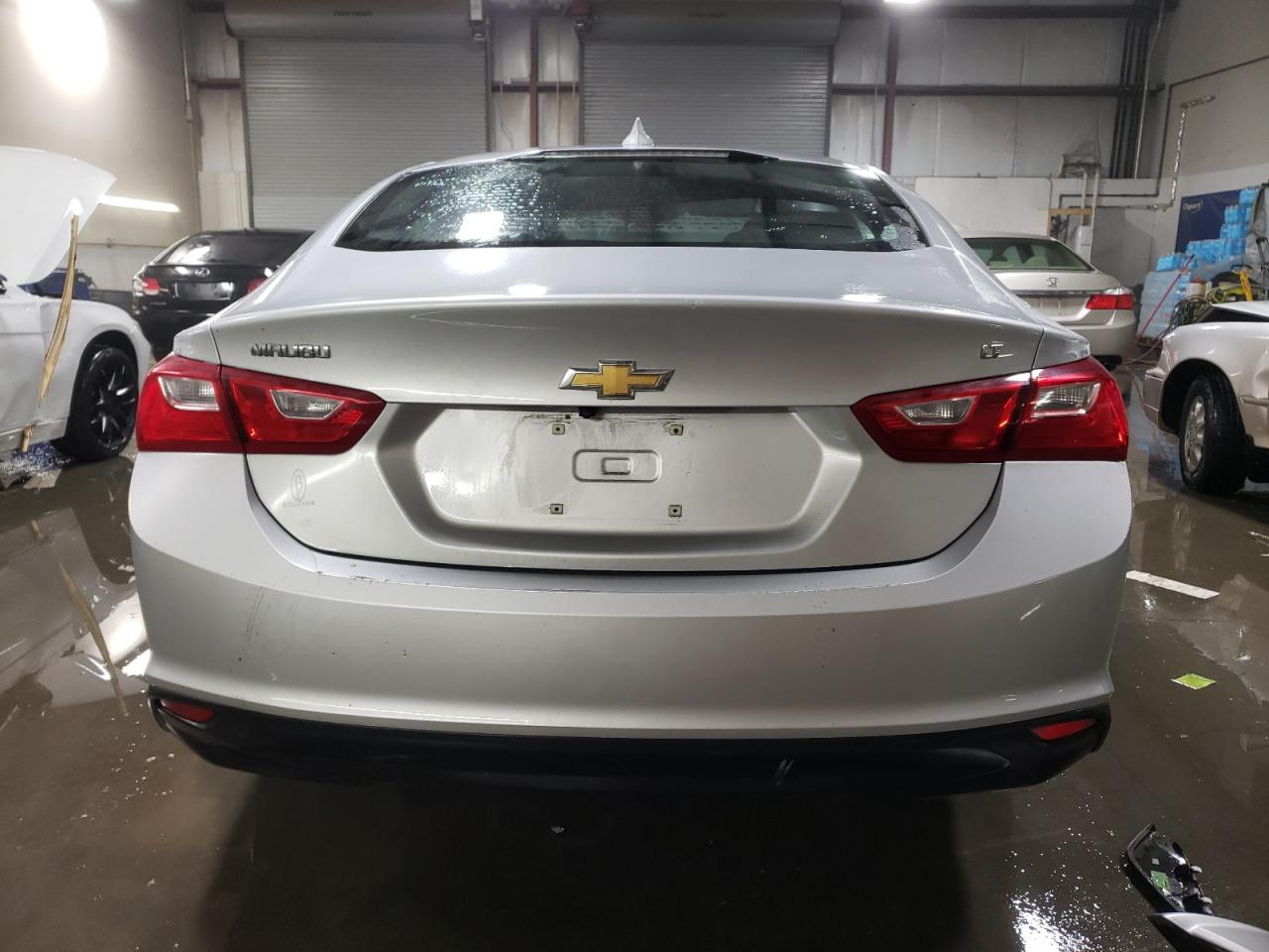2018 Chevrolet Malibu - Image 6