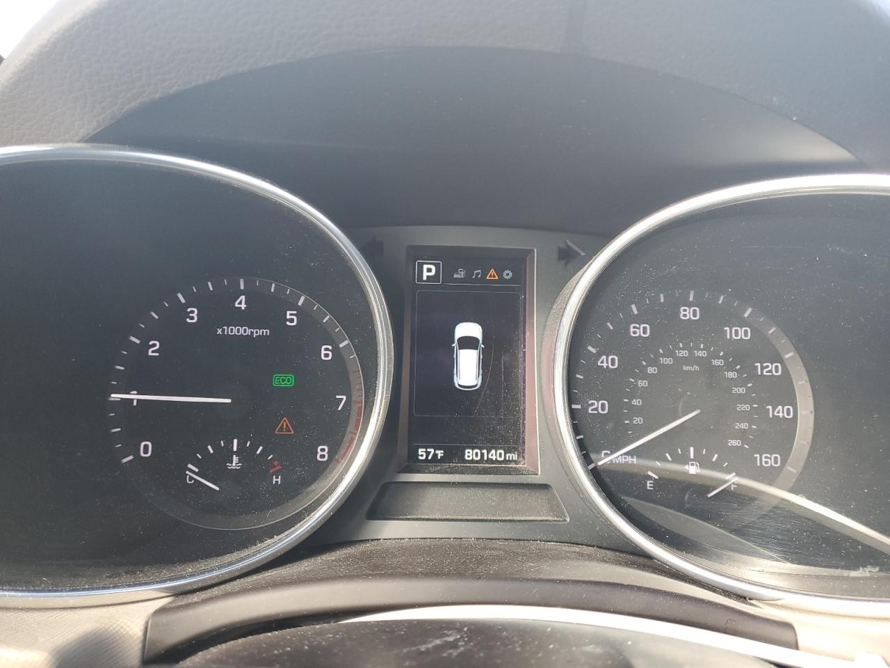 2017 Hyundai Santa Fe - Image 9