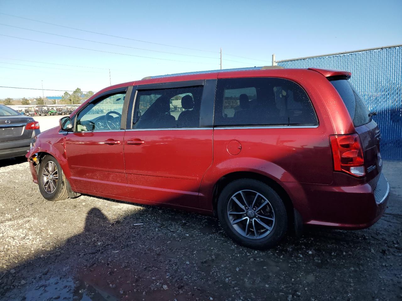 2016 Dodge Caravan - Image 2