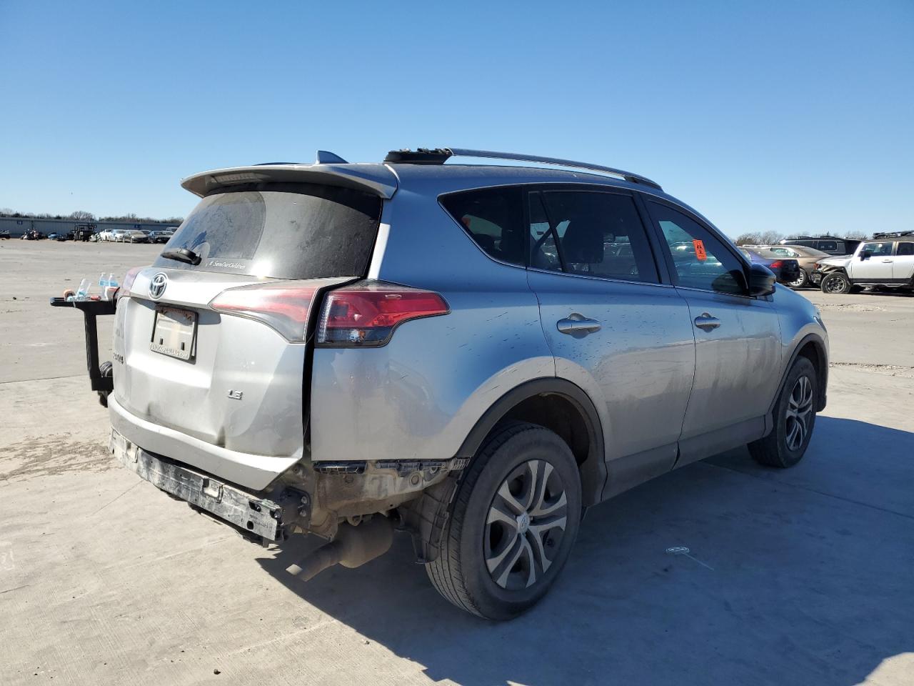 2018 Toyota RAV 4 - Image 3