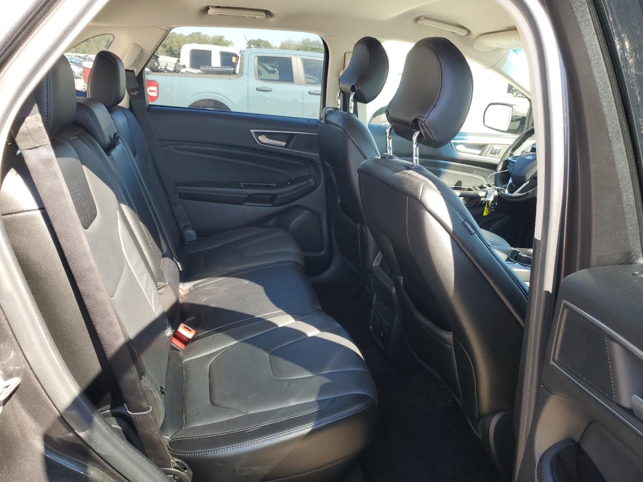 2015 Ford Edge - Image 11