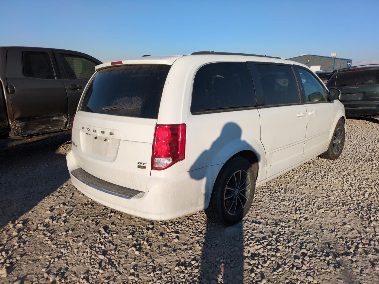 2017 Dodge Caravan - Image 3
