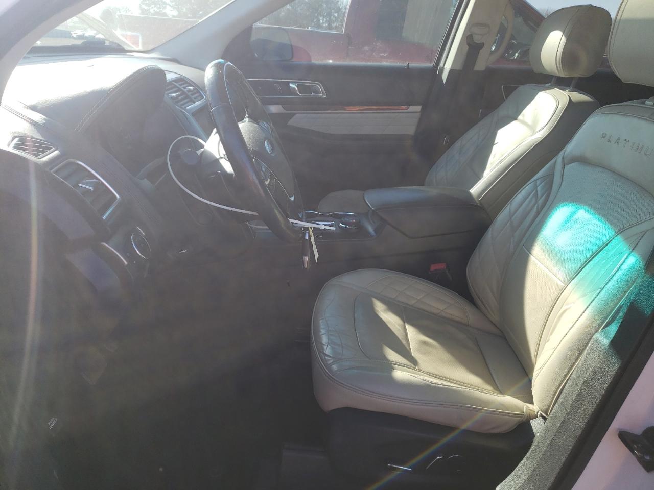 2016 Ford Explorer - Image 7