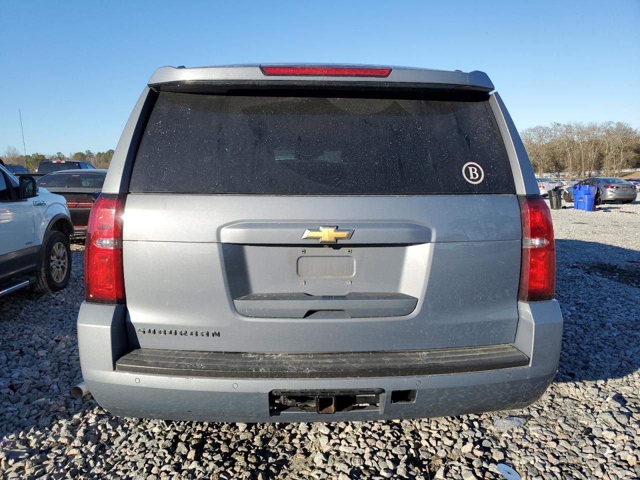 2016 Chevrolet Suburban - Image 6