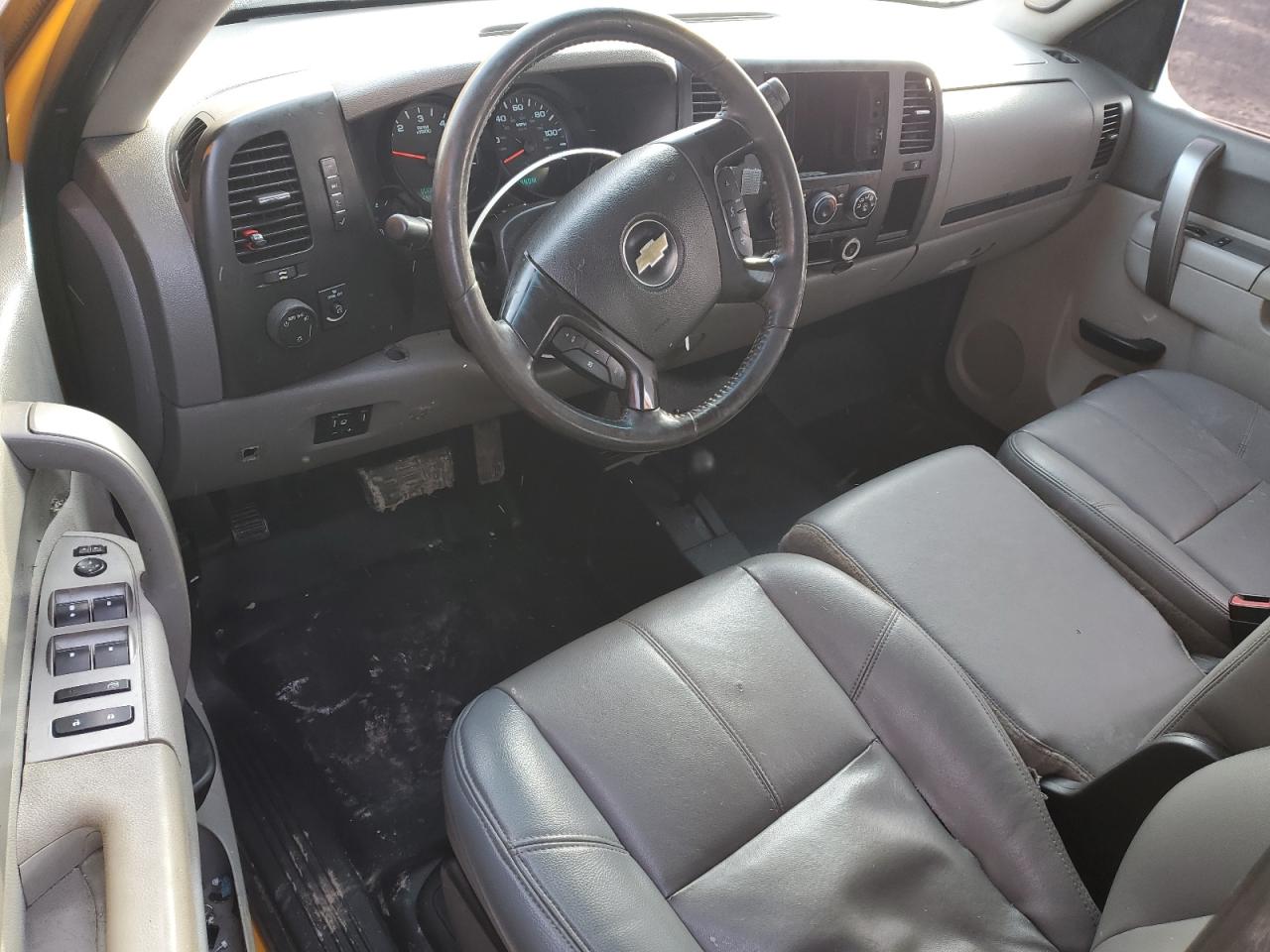 2012 Chevrolet Silverado - Image 8