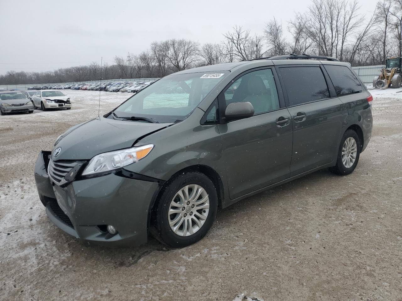 2013 Toyota Sienna - Image 1