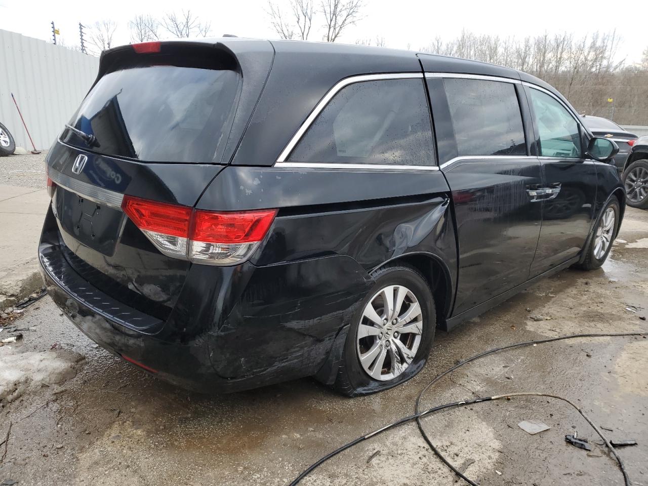 2015 Honda Odyssey - Image 3