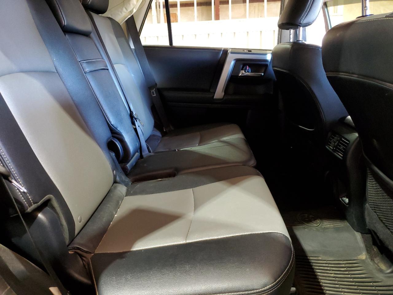 2020 Toyota 4Runner - Image 11
