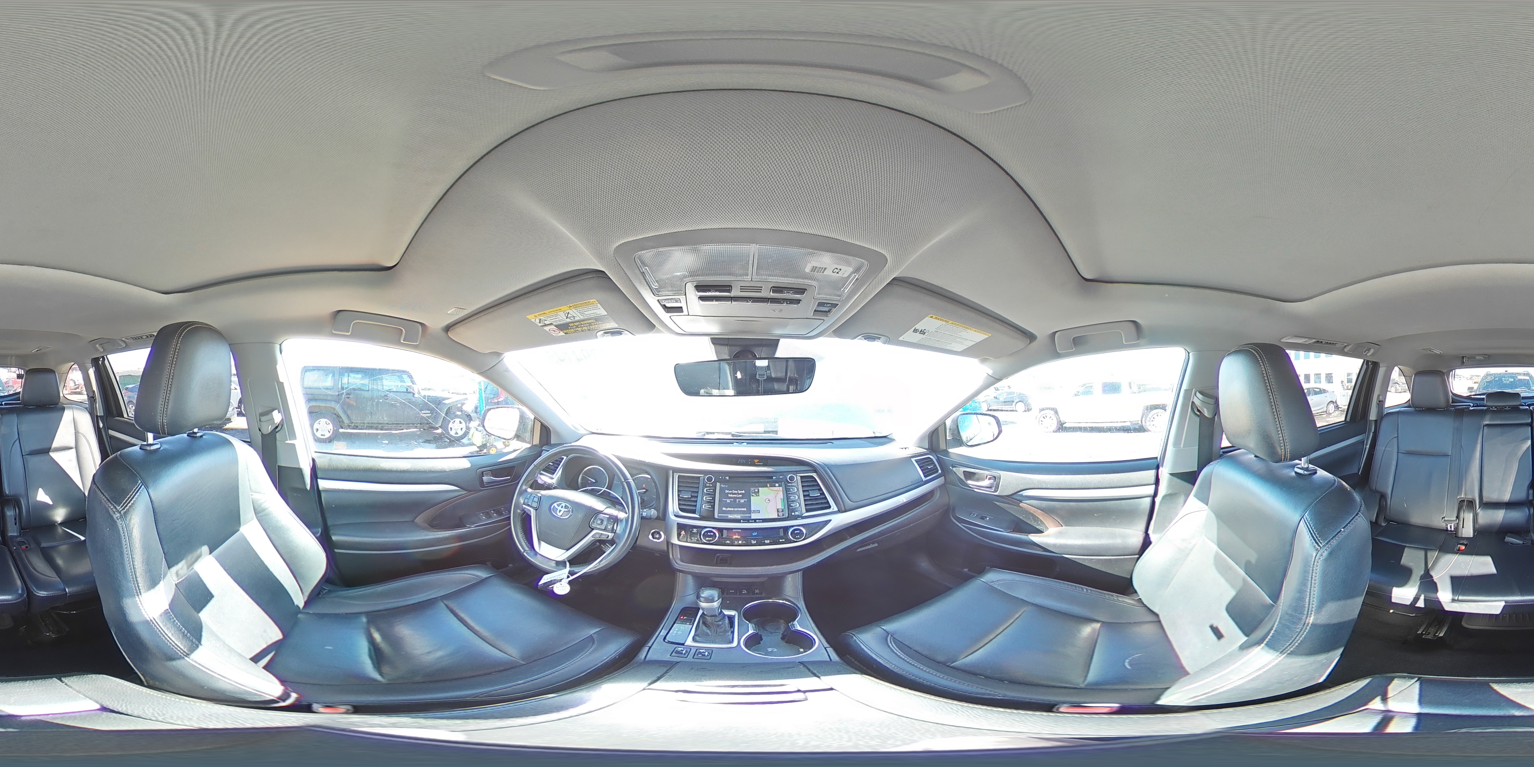 2019 Toyota Highlander - Image 16