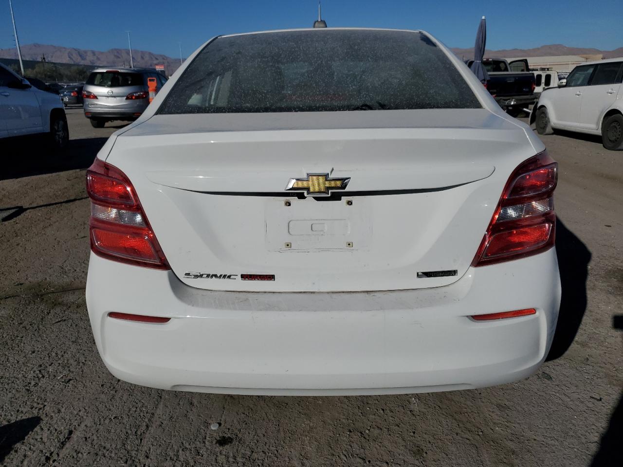 2018 Chevrolet Sonic - Image 6