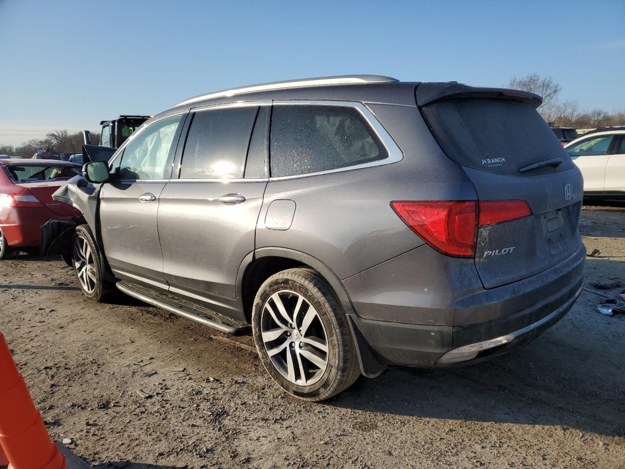 2016 Honda Pilot - Image 2