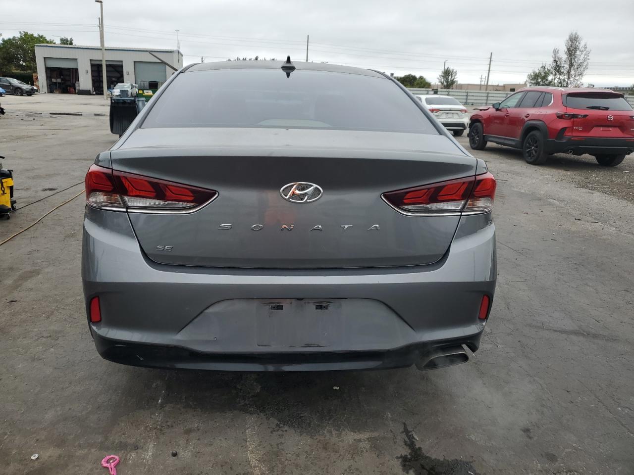 2018 Hyundai Sonata - Image 6