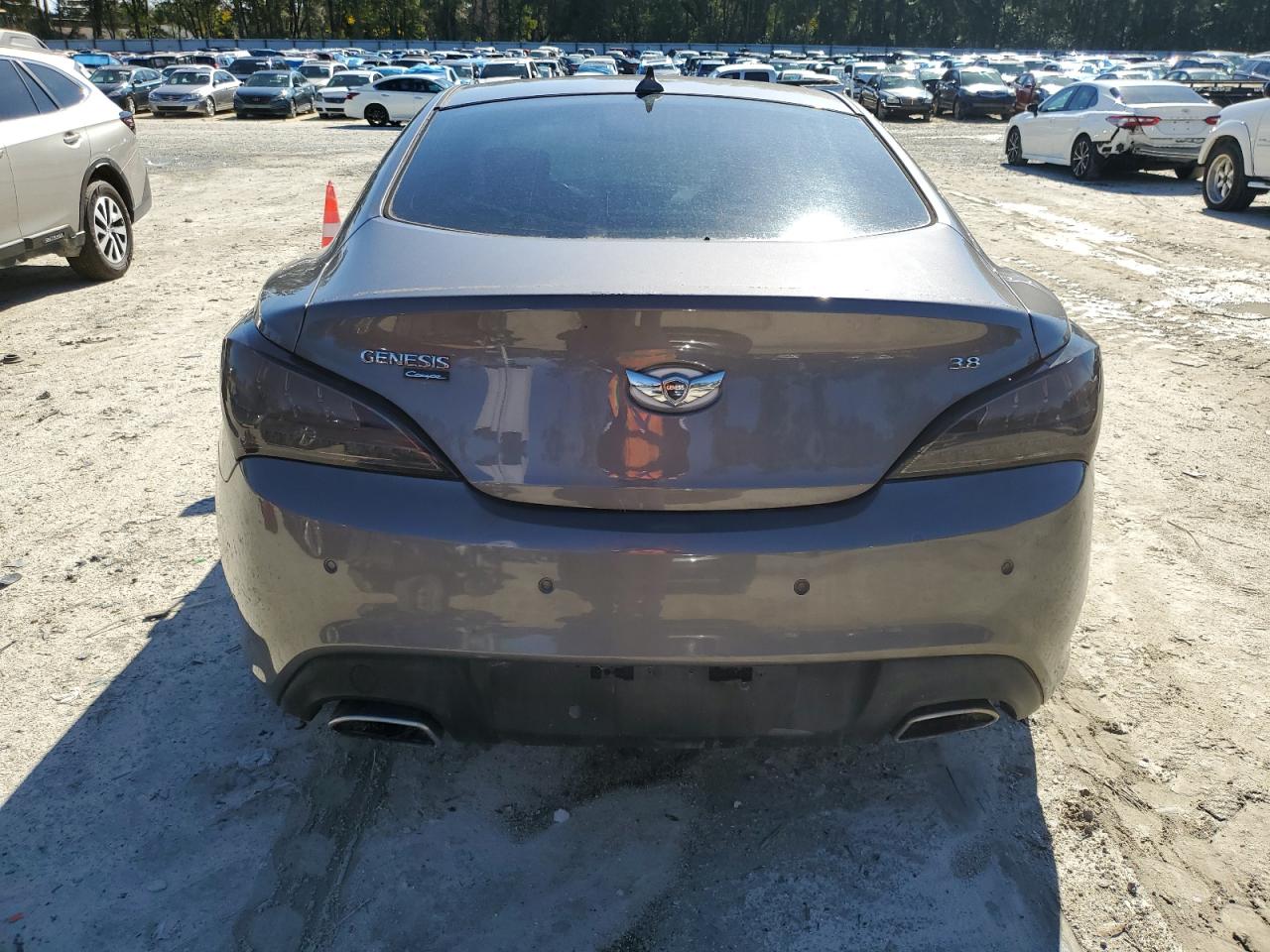 2013 Hyundai Genesis - Image 6