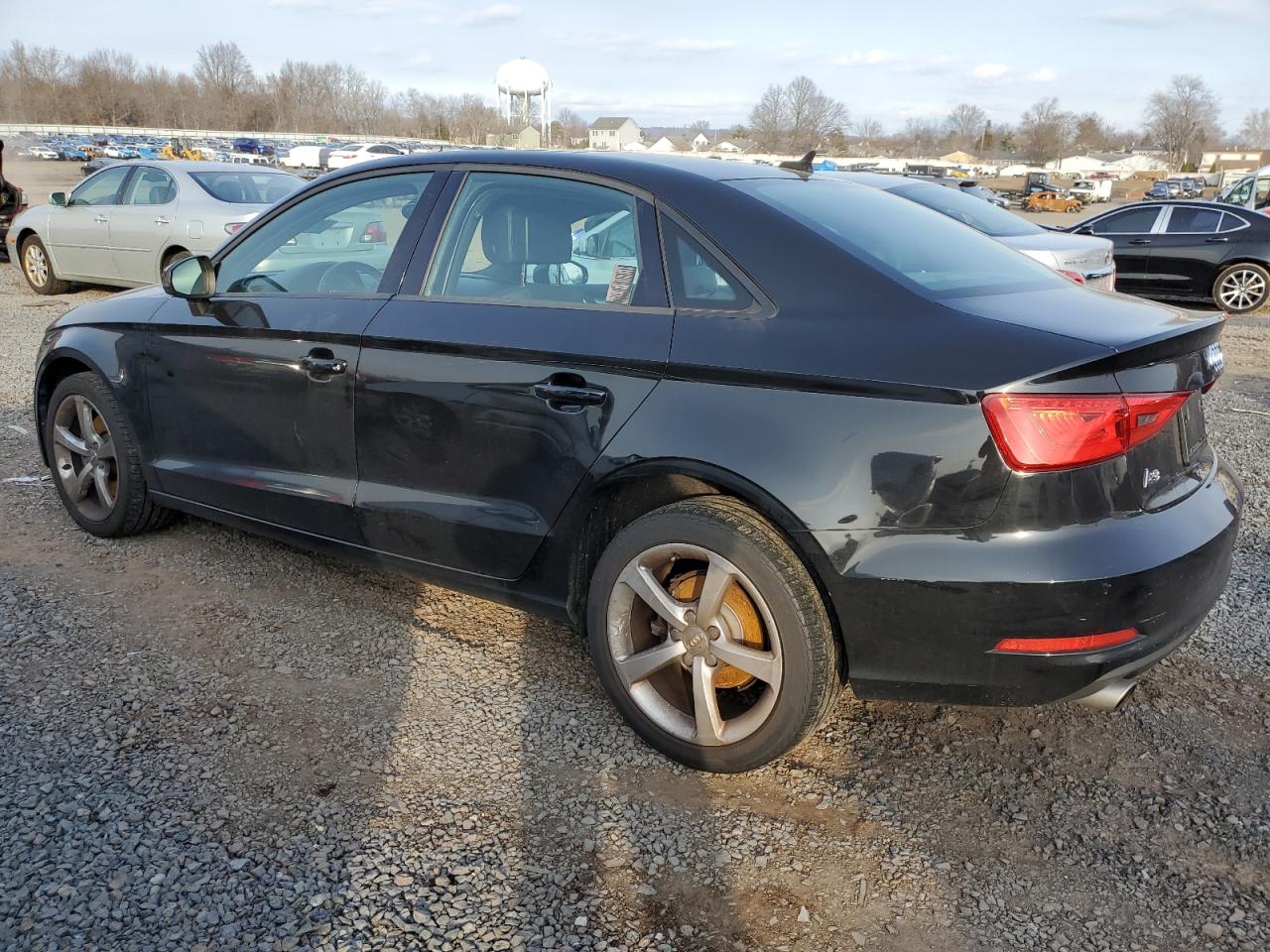 VIN WAUBFGFF4F1052033 2015 AUDI A3 no.2