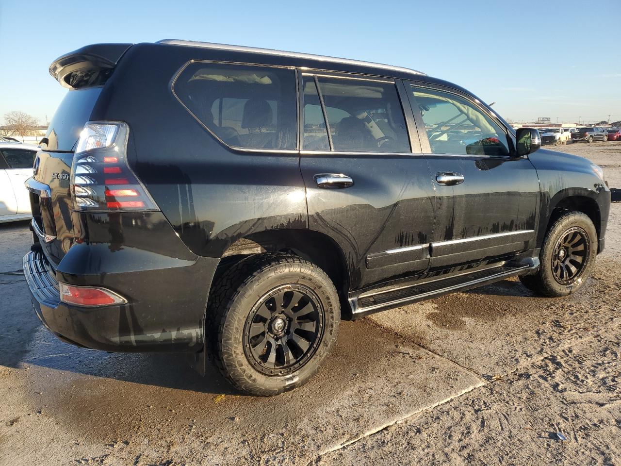 2017 Lexus GX - Image 3